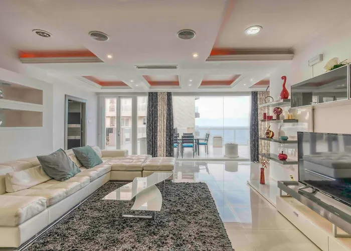 Oceanfront 3Br Penthouse Luxury & Views In Sliema