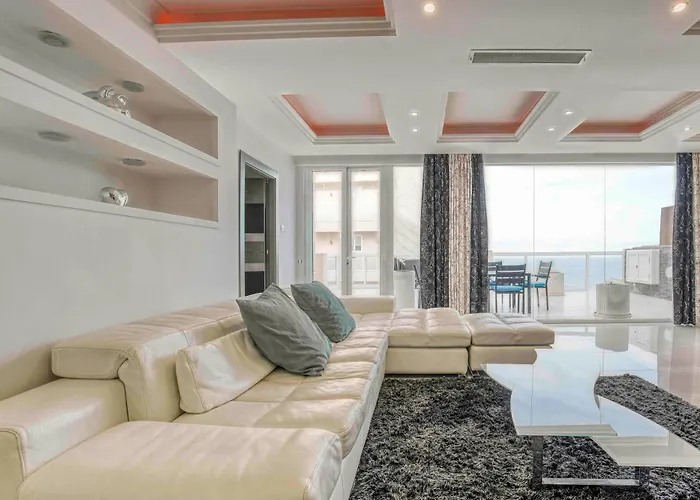Oceanfront 3Br Penthouse Luxury & Views In Sliema