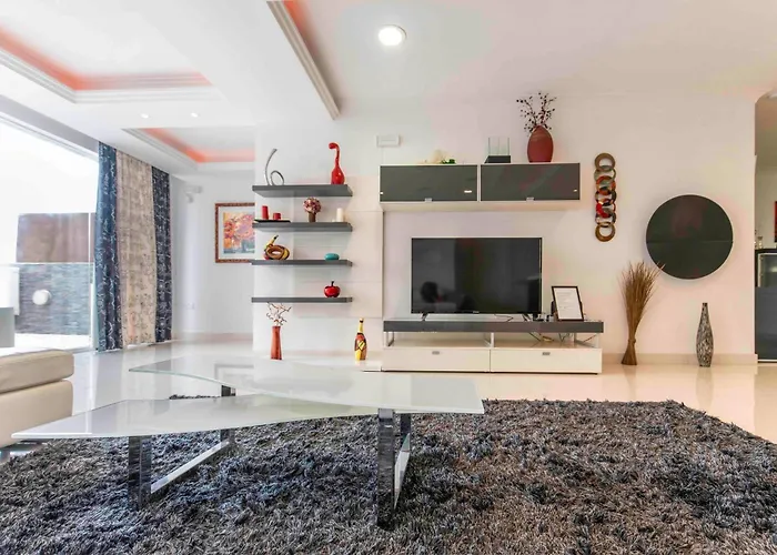 Oceanfront 3Br Penthouse Luxury & Views In Sliema