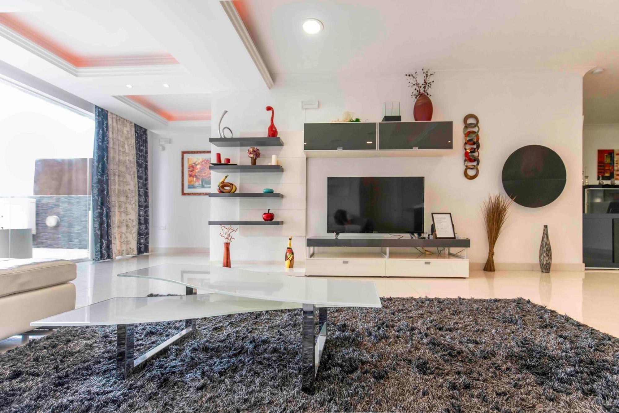 Oceanfront 3br Penthouse Luxury & Views In Apartamento