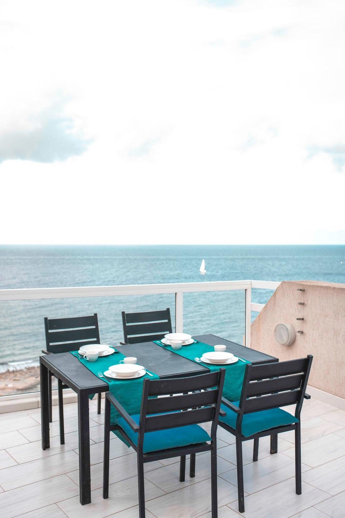 Oceanfront 3br Penthouse Luxury & Views In