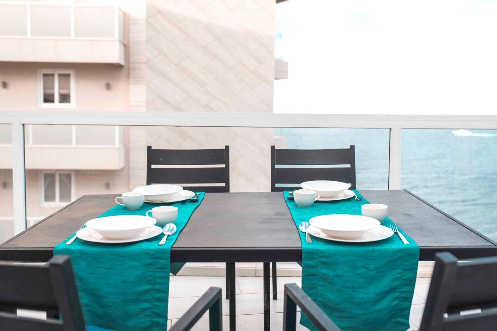 Oceanfront 3br Penthouse Luxury & Views In Apartamento