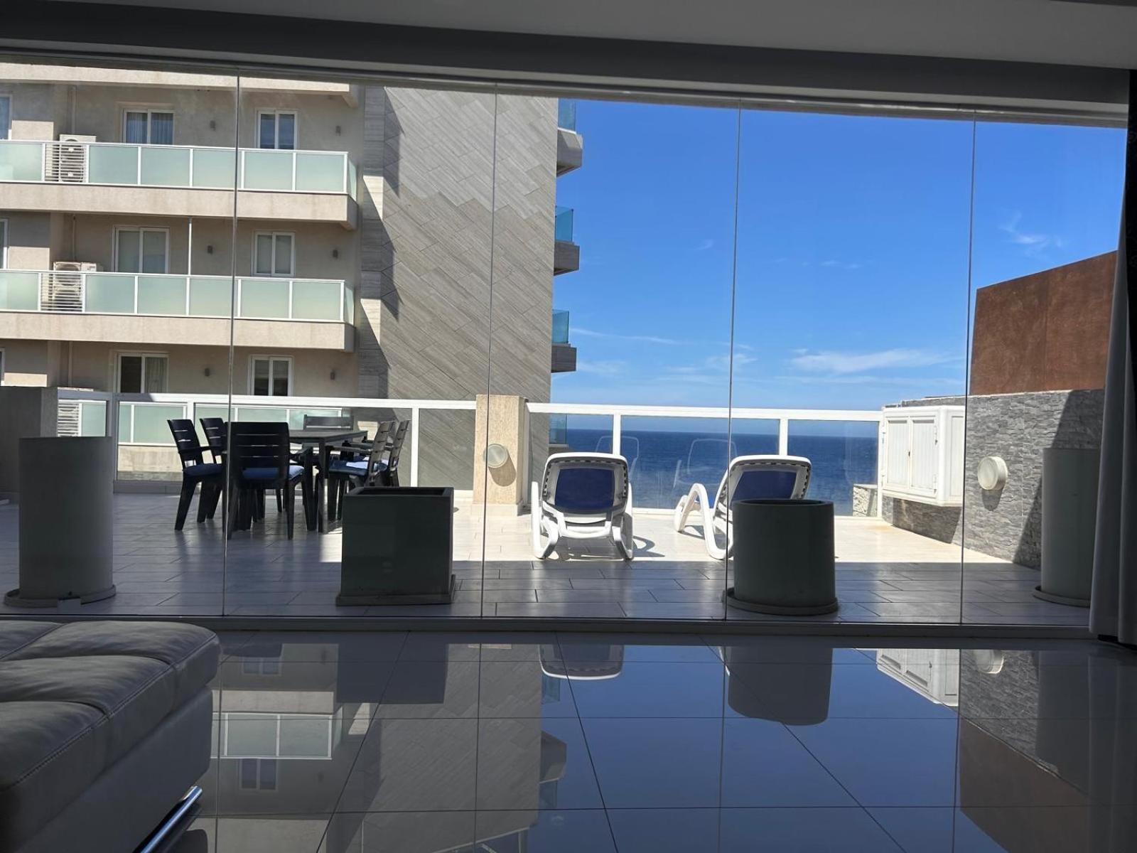Oceanfront 3br Penthouse Luxury & Views In Apartamento *